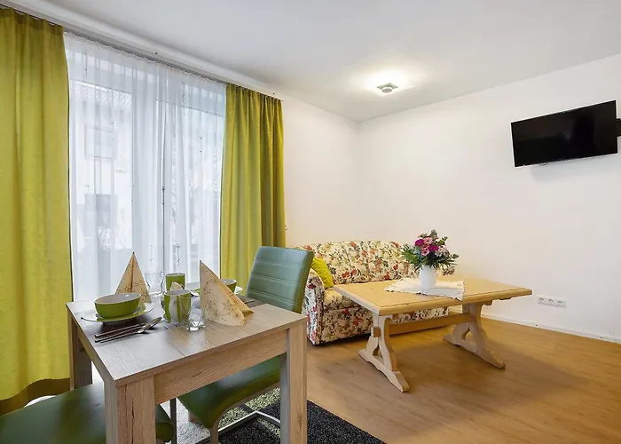 Am Wiesenweg Apartment *